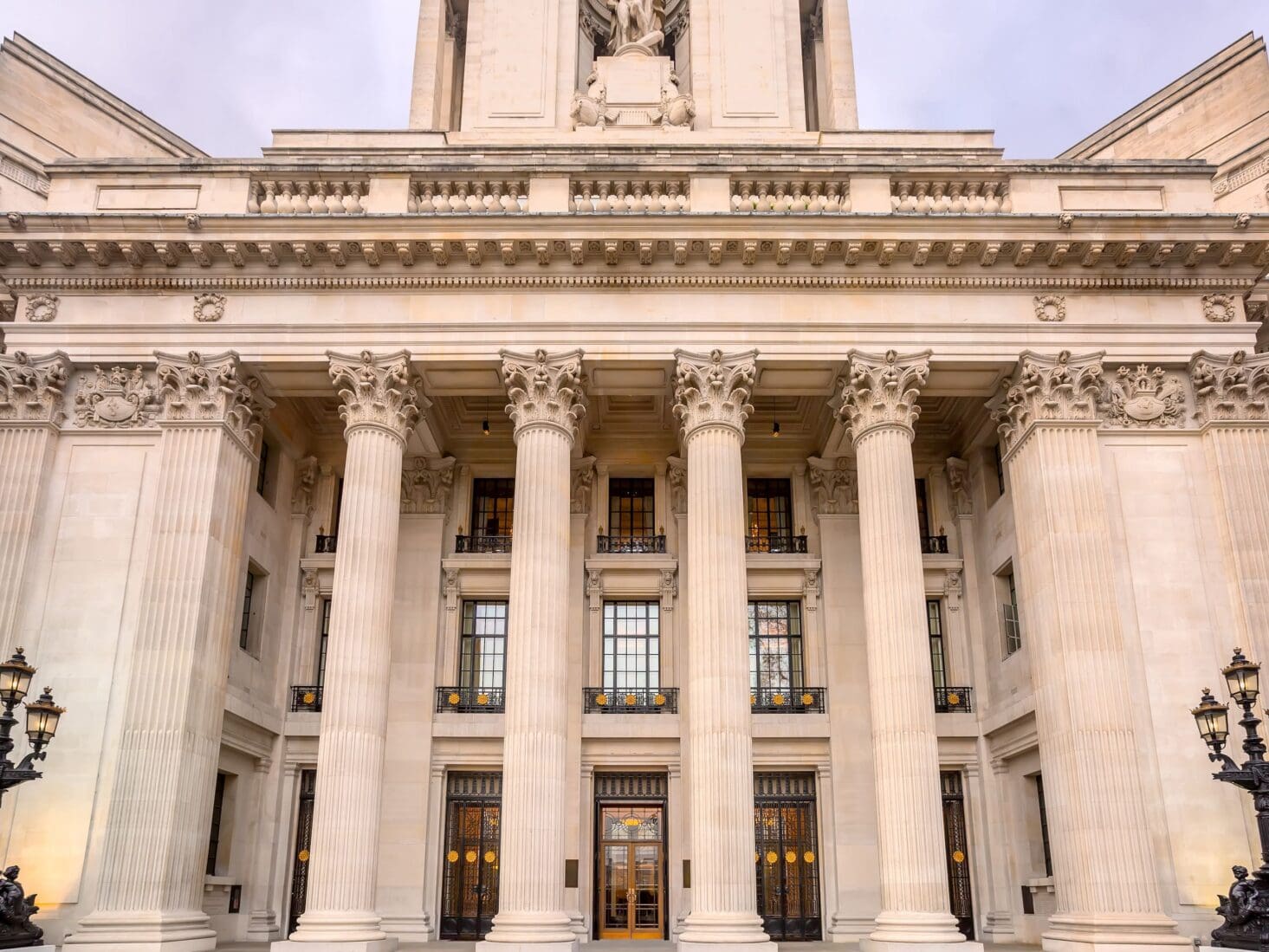 four seasons hotel london at tower bridge