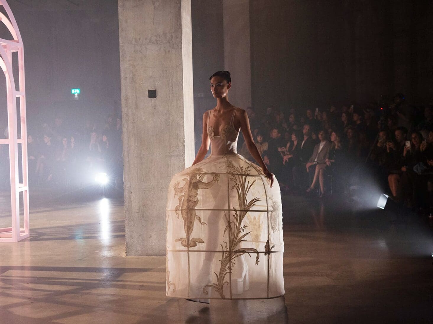 aw25 fashion month harris reed