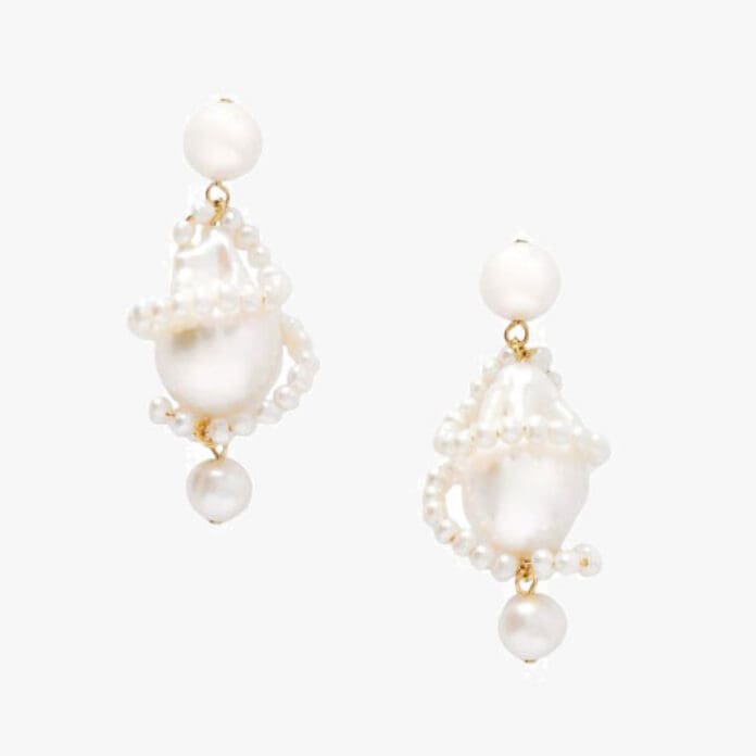 Completedworks Carvings pearl earrings