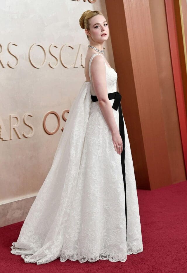 elle fanning oscars 2025