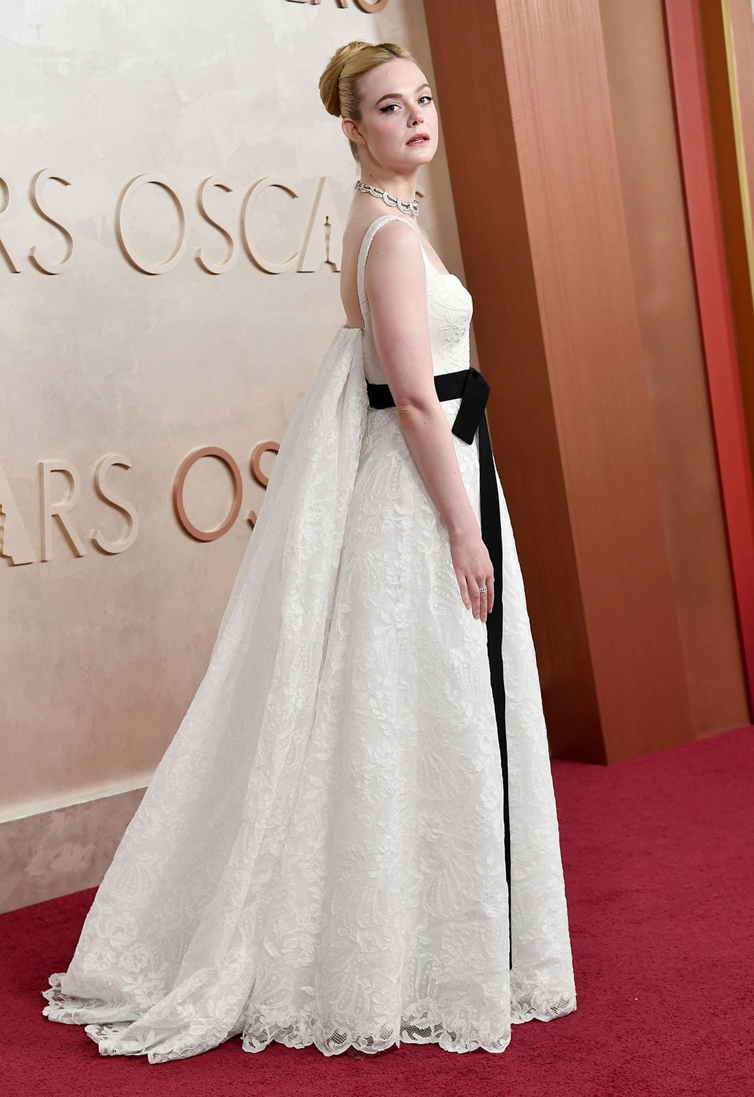 elle fanning oscars 2025