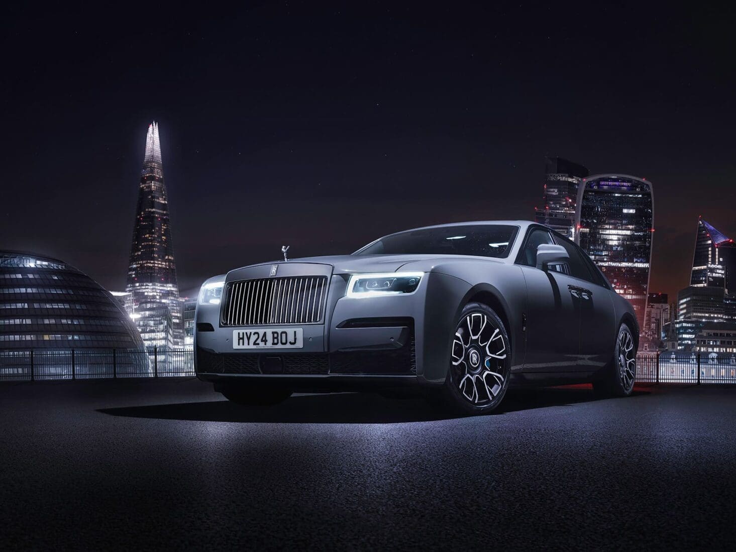 Rolls-Royce Black Badge Ghost London City Lights