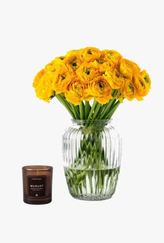Flowerbx Goldfinch Italian ranunculus