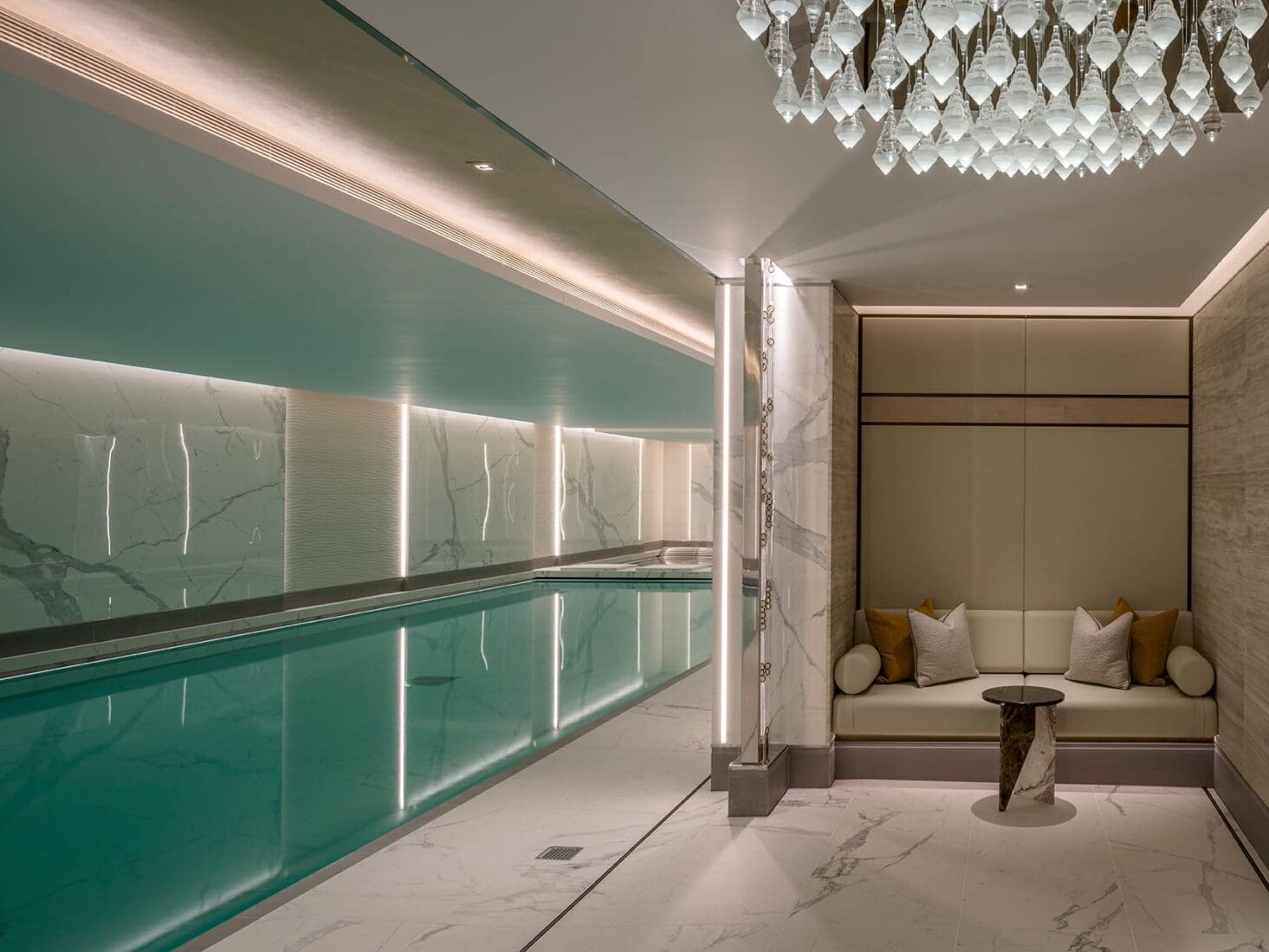 homes with pools london