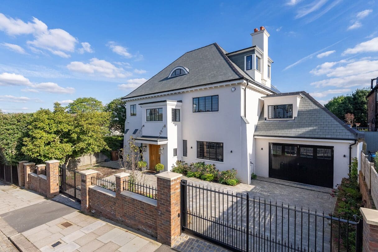 homes near sports grounds marryat road wimbledon