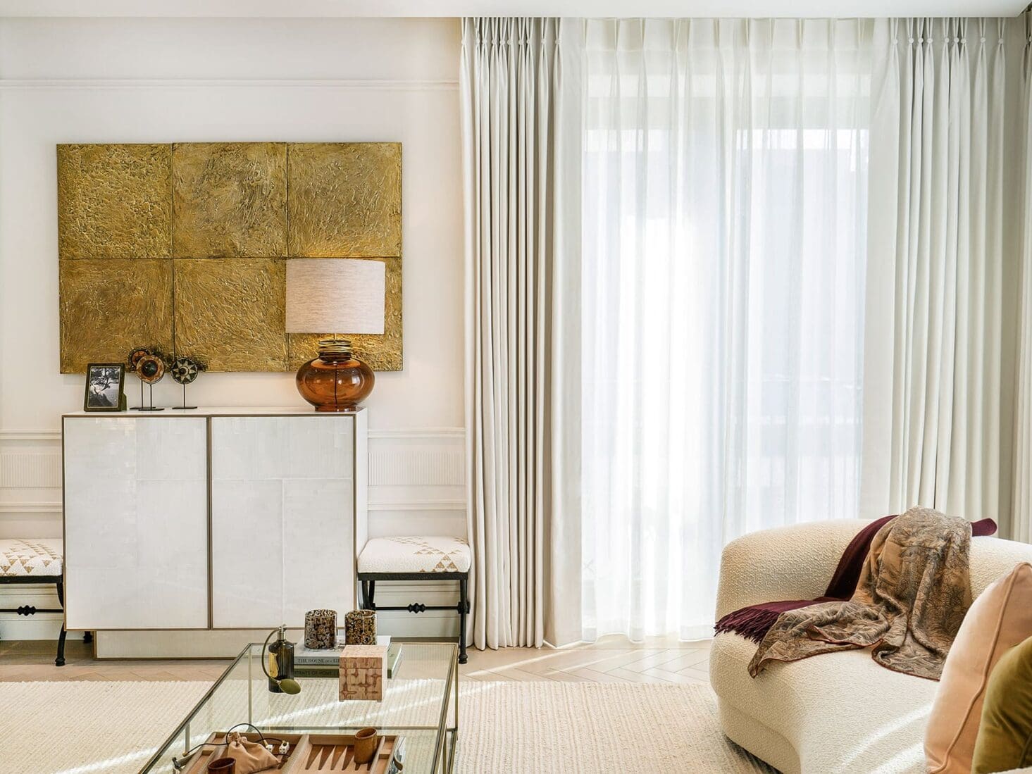 holland park gate apartment