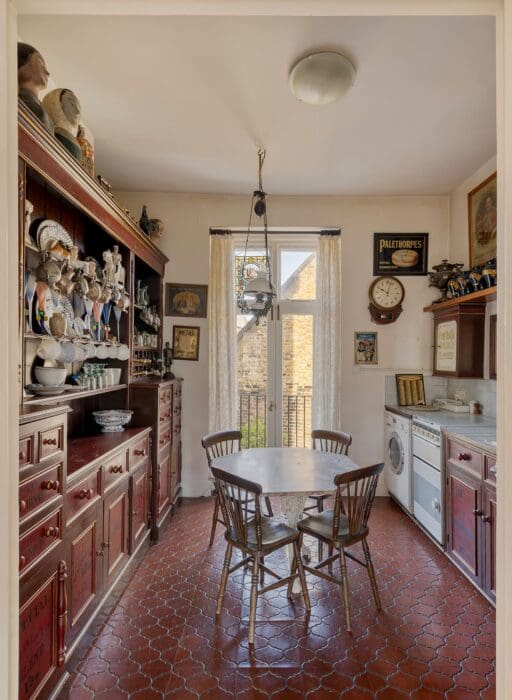 portobello road property kitchen