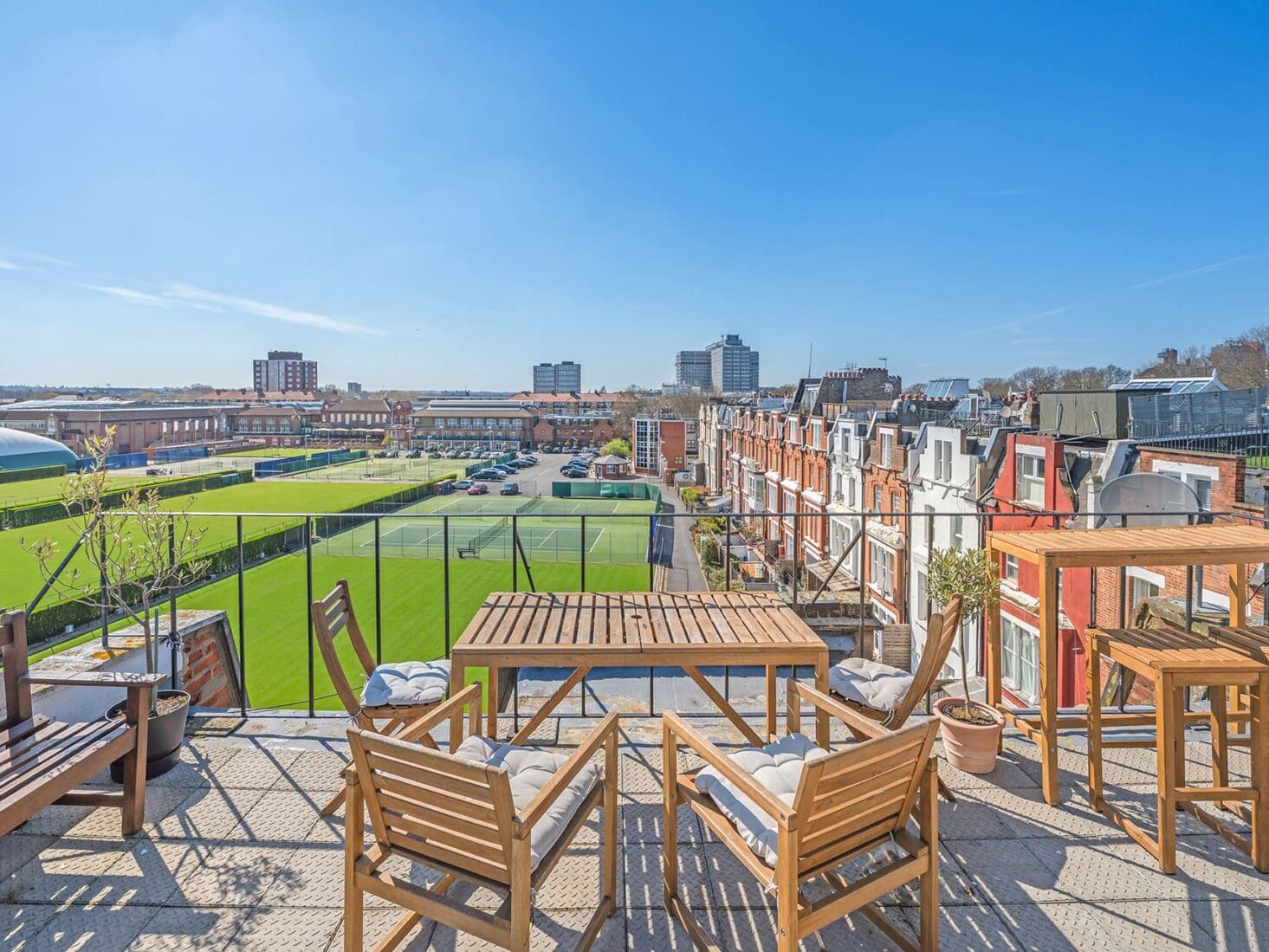 london homes near sports grounds