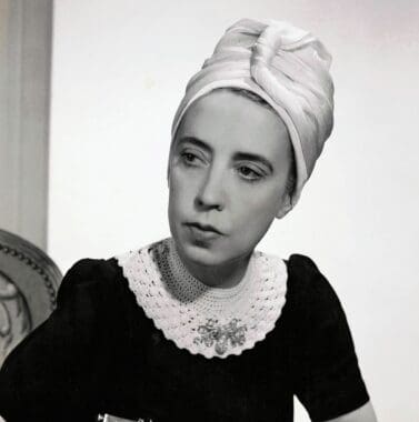 schiaparelli exhibiton v&a