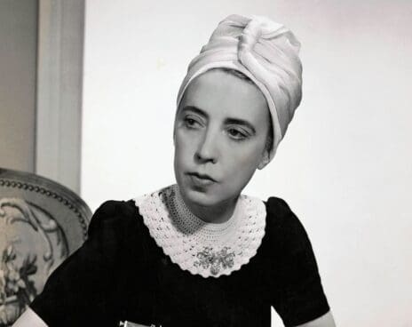 schiaparelli exhibiton v&a