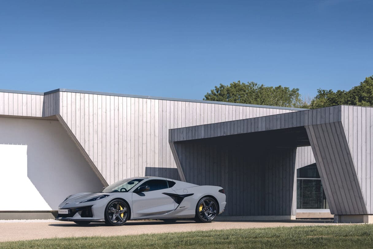 chevrolet corvette e-ray