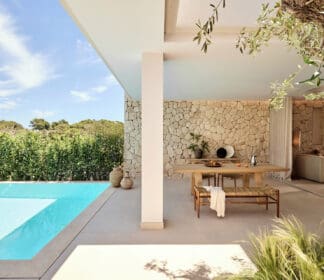ikos porto petro