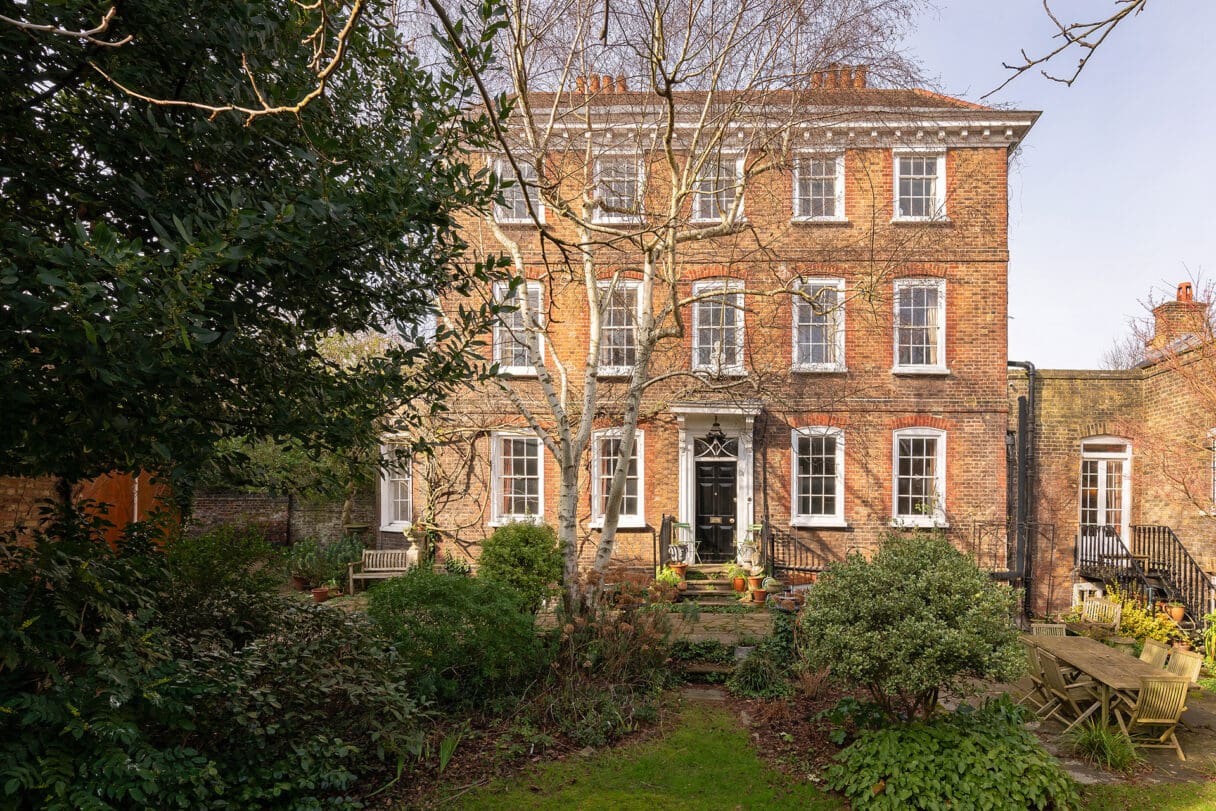 rosslyn hill hampstead homes near london's top schools