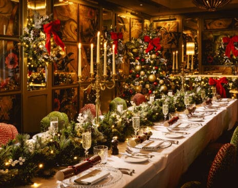 canary wharf wharf pole