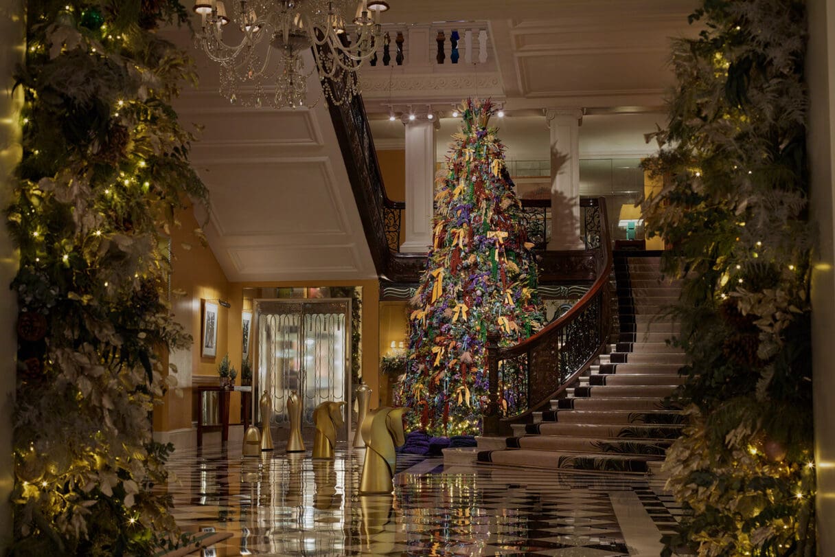 claridge's x Burberry tree 2025