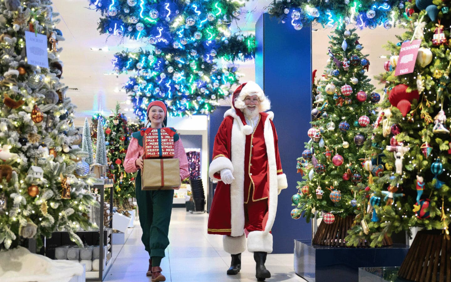 canary wharf wharf pole