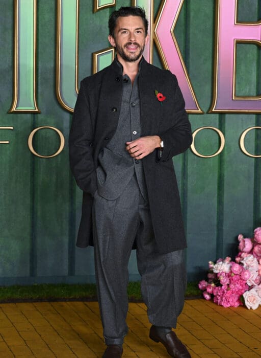best-dressed-men-of-2025-jonathan-bailey-02