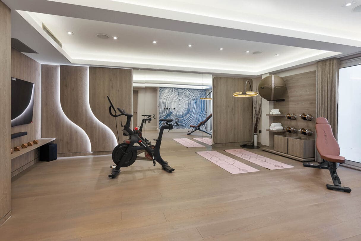 gloucester square home for sale gym