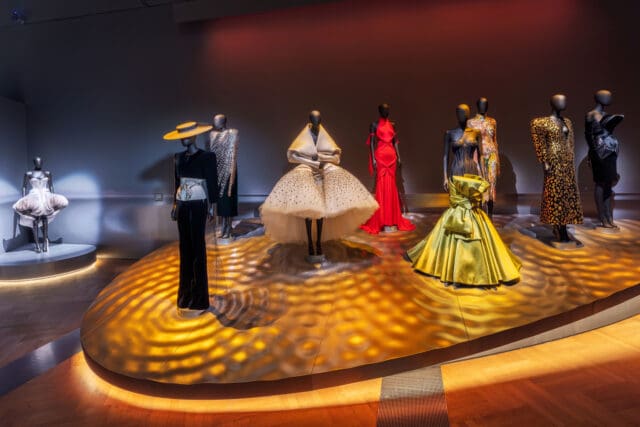 schiaparelli v&a