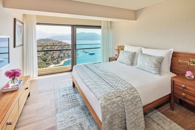 D Maris Bay