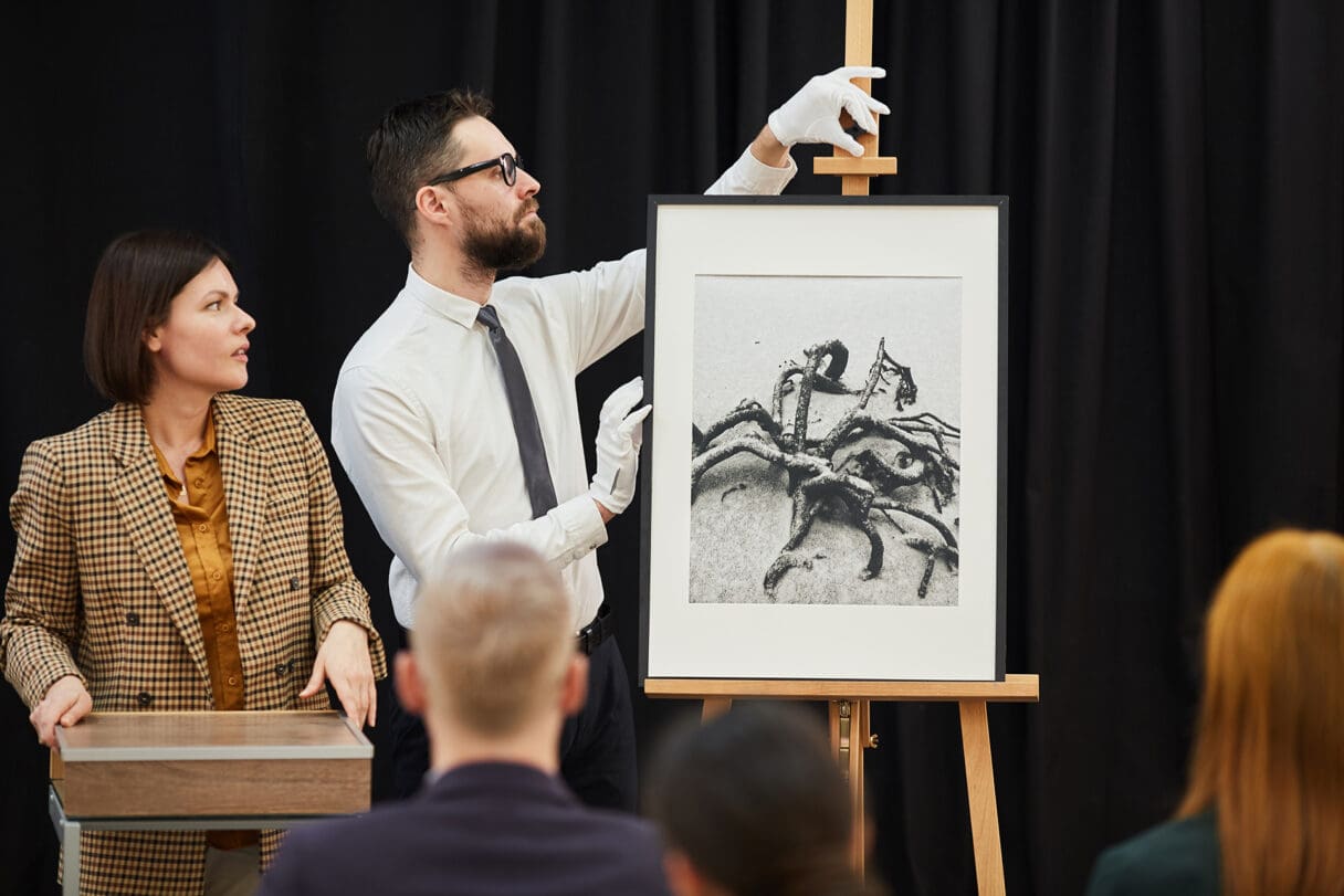 art auction