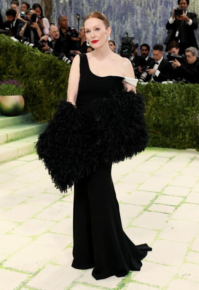 julianne moore met galal 2026