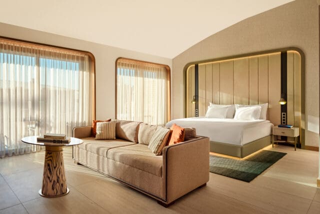 xo cape arnna jacuzzi suite