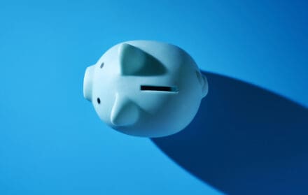 benefits to holding cash piggy bank