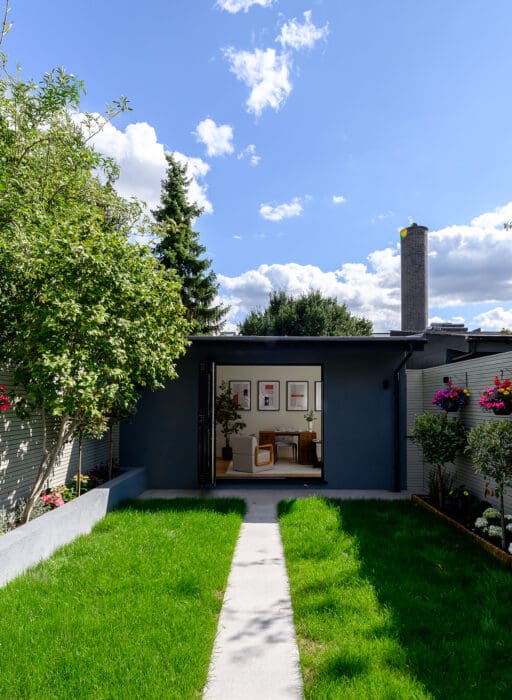 daisy lane aprsons green home for sale