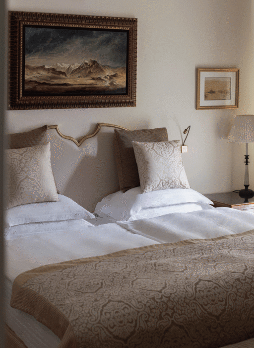 palace merano bedroom