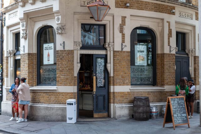 The Globe Tavern